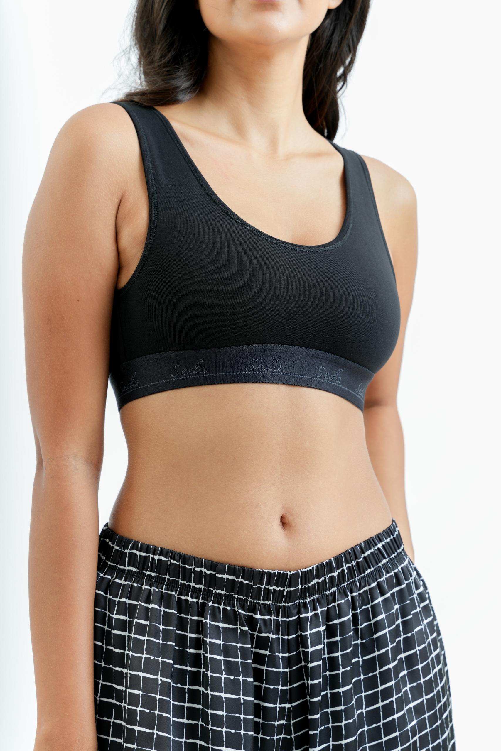 Supportive under band scoop back bra